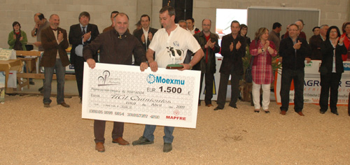 PREMIO A VACA CAMPIONA