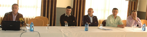 CHARLA FERNANDO DE ANTONIO
